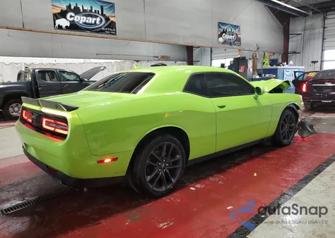 2023 Dodge Challenger Sxt z USA, uszkodzony, nr VIN 2C3CDZGG5PH522156